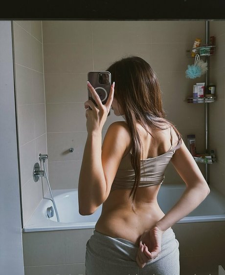 Charletta ASMR schauspielerin schöne bilder