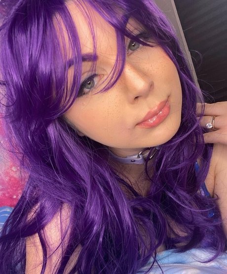 Sarah Fong exklusive top galerie