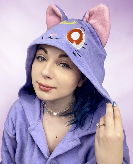 Sarah Fong erwachsene nacktheit archiv