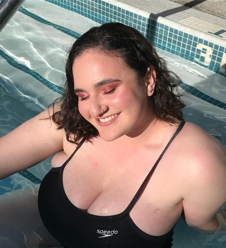 Alida Roos kostenlose xxx fotos