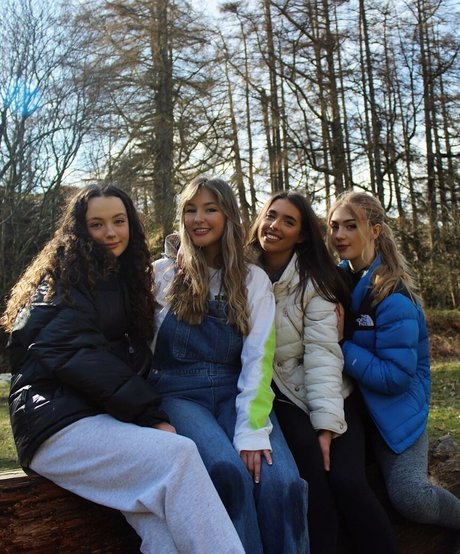 Helayna Birkett Bilder