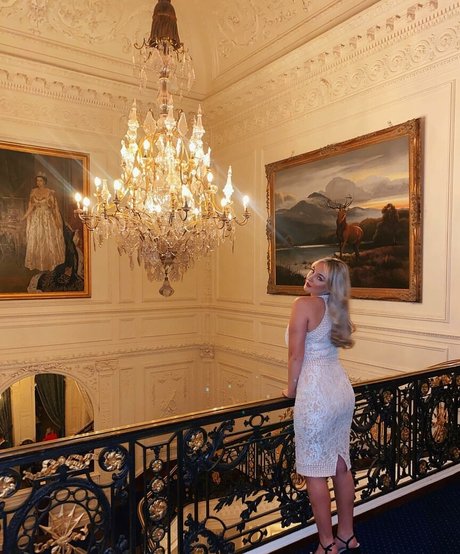 Helayna Birkett perfekte fotos