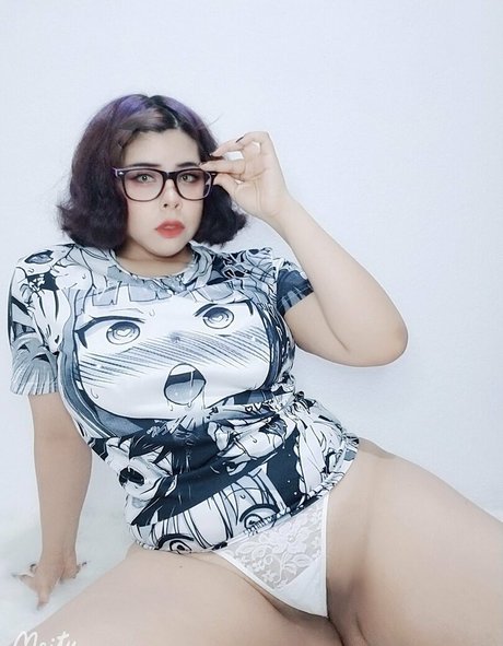 Ivy crimson01 kostenlose akt bild