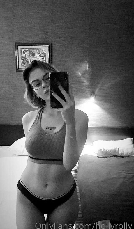 hollyrolly erwachsene heiße foto