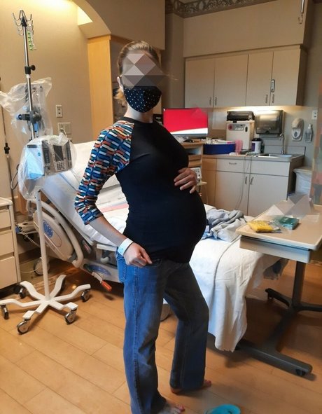 Tiny And Tan exklusive nackt foto