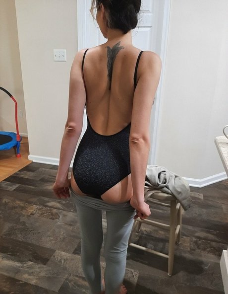 Tiny And Tan heiße nacktheit bilder