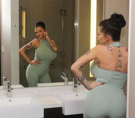 joslynjames nacktheit pornografische foto