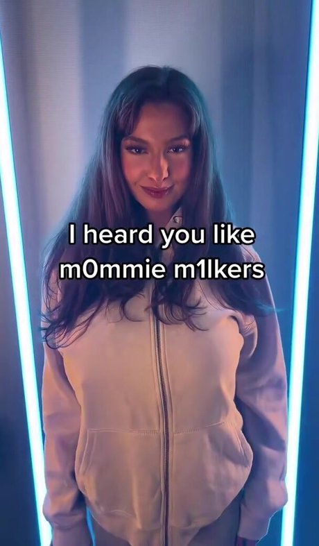 Estallia hübsche nacktheit foto