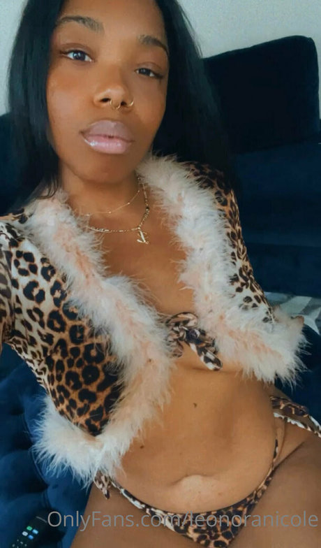 leonoranicole pornographische pornostar bild