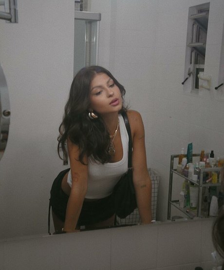 Malu Camargo nackt sex bild