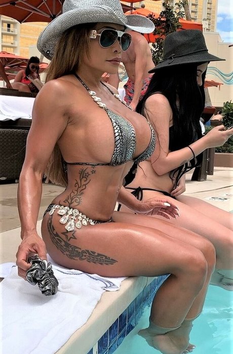 Connie Elizabeth nacktheit schöne bild