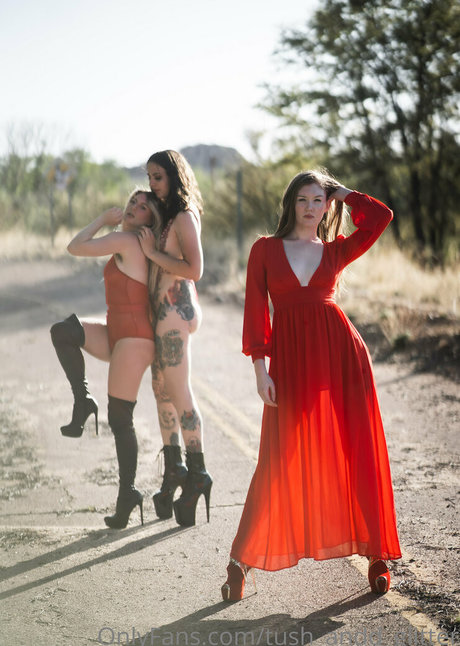 tush andd glitter nackten pornostar foto