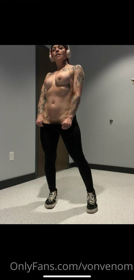 vonvenom schauspielerin nackt bild