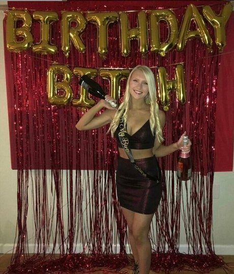 milf junge onlyfans kunst galerien