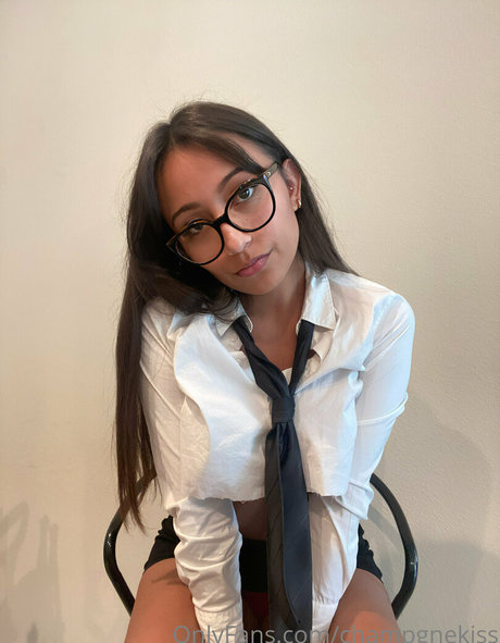 Champgnekisss hübsche akt foto