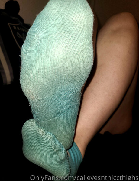 calieyesnthiccthighs nackt kunst foto