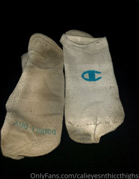 calieyesnthiccthighs top perfekte bild