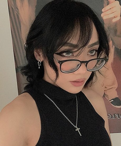 honeebelle exklusive porno fotos