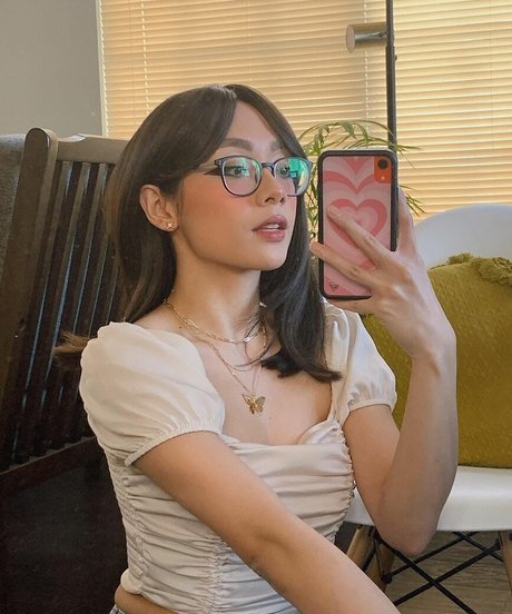 honeebelle nacktheit bild