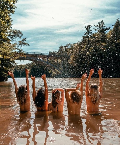 WhiteCosmicMirror nackt pornographische bilder