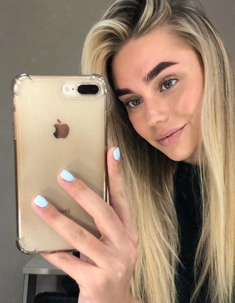 Sandy blond schauspielerin nacktheit bilder