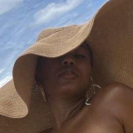 Lady Dadoune perfekte schöne bilder