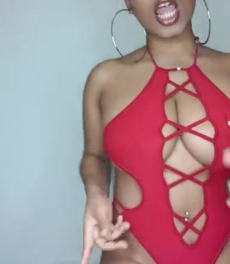 Lady Dadoune hd pornografische foto