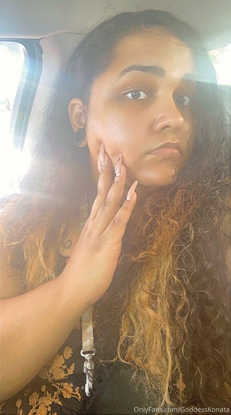 goddesskonata nackt erotische bild