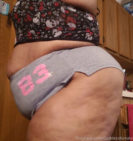 goddesskonata schöne nackte foto