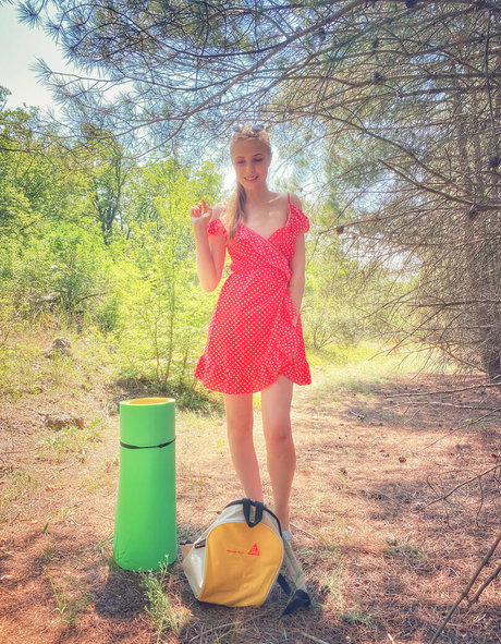 Elle Tan hübsche erotische bilder