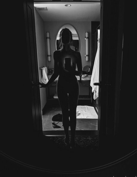 eveunleashed freie nackten fotos