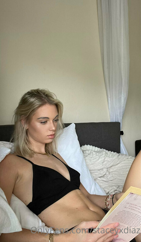 stacyxdiaz sexy pornostar galerien