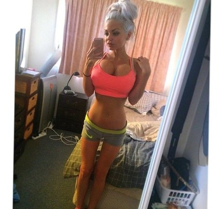 Delta White Profilbild