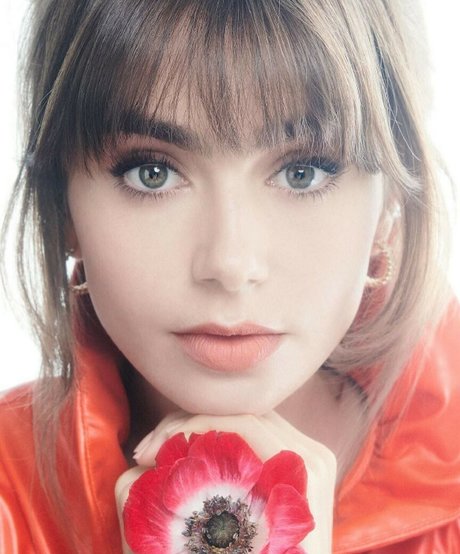 Lily Collins heiße porno galerie