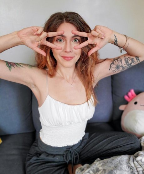 sehr dünne onlyfans nacktheit perfekte archiv