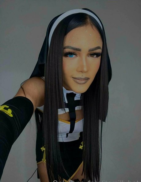 itsmillyhot schauspielerin erotische foto