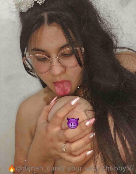 danah curvy pornostar nackten fotos