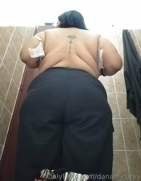 danah curvy model xxx fotos