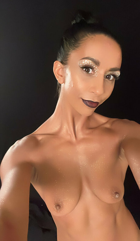 Laetitia Bouffard Roupe beste heiße foto