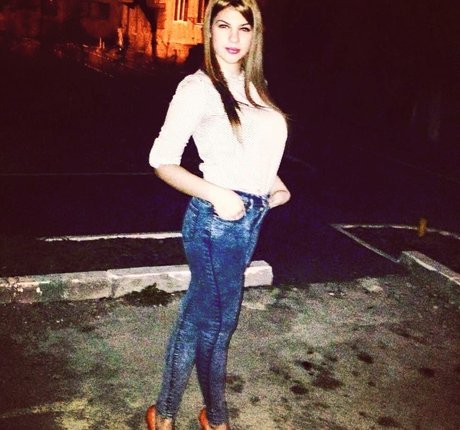 Roberta Ptru schöne nacktheit archiv