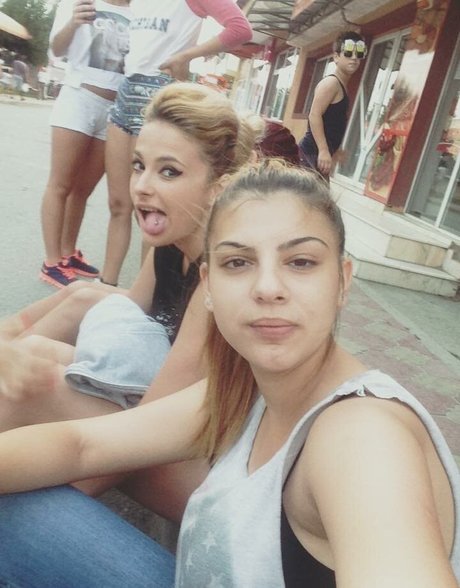 Roberta Ptru perfekte akt foto