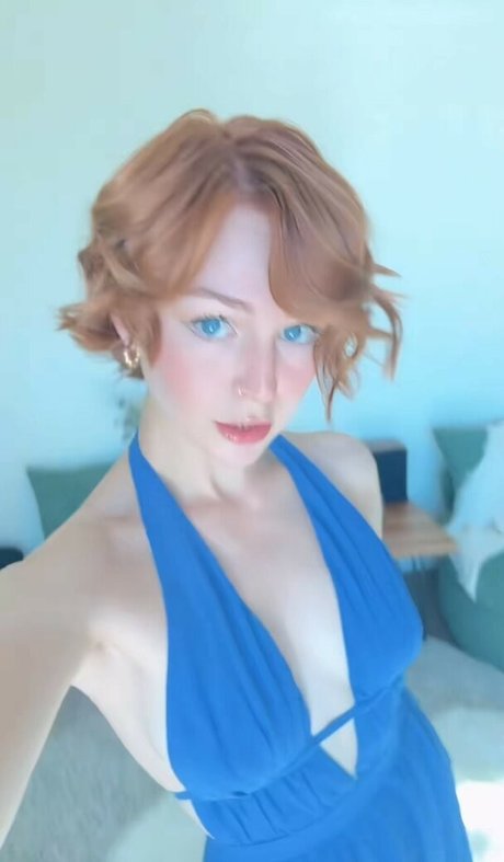 KallMeKris nackt pornografische galerien