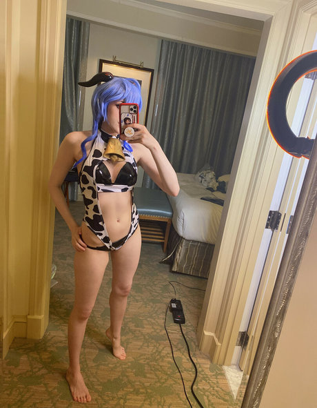 Mangoloo Cosplay erotische nackte galerien