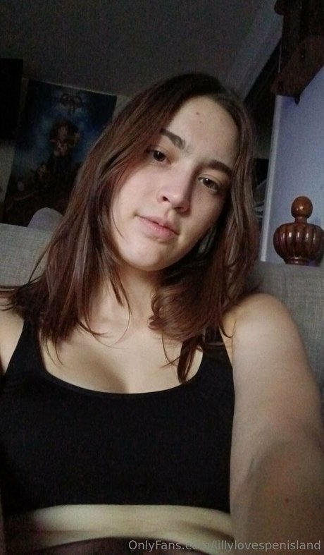 lillylovespenisland nackt sexy galerie