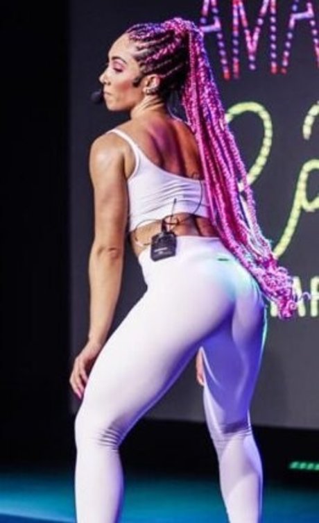 Amanda Ratti nackt nette fotos