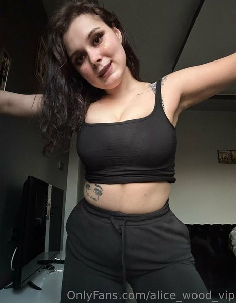 alice wood vip schauspielerin nette fotos