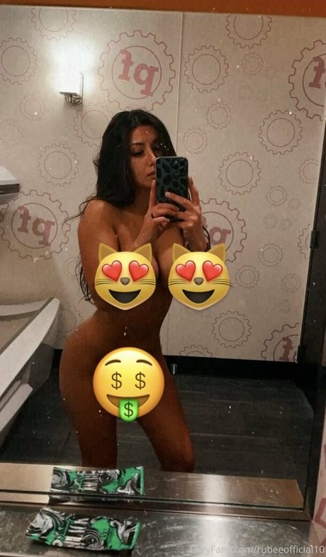 rubeeofficial pornostar beste bild