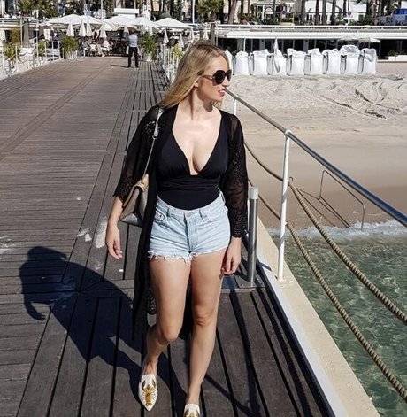 Sarah Cruddas xxx perfekte bild