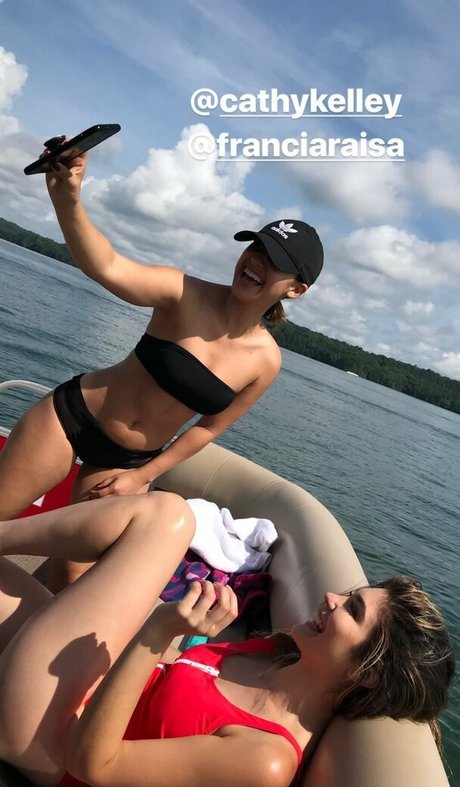 kurvige solo-onlyfans hübsche top archiv