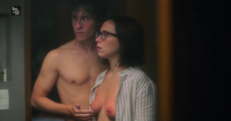 Daphne Bozaski schauspielerin erwachsene archiv